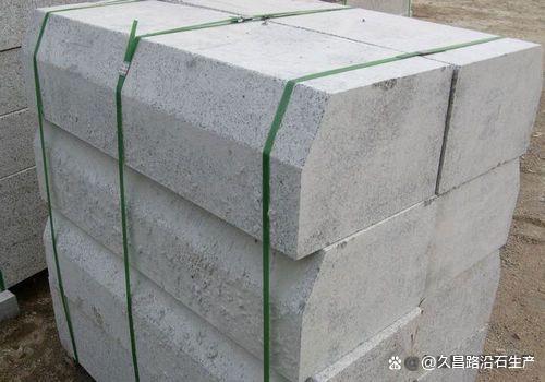 路沿石生產(chǎn)廠進(jìn)行道路施工時的注意事項(xiàng)